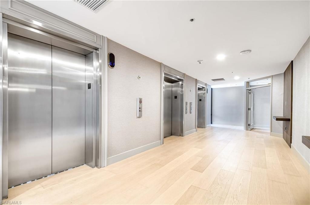 4951 Gulf Shore Blvd N, Unit 104, Naples, FL 34103 Photo