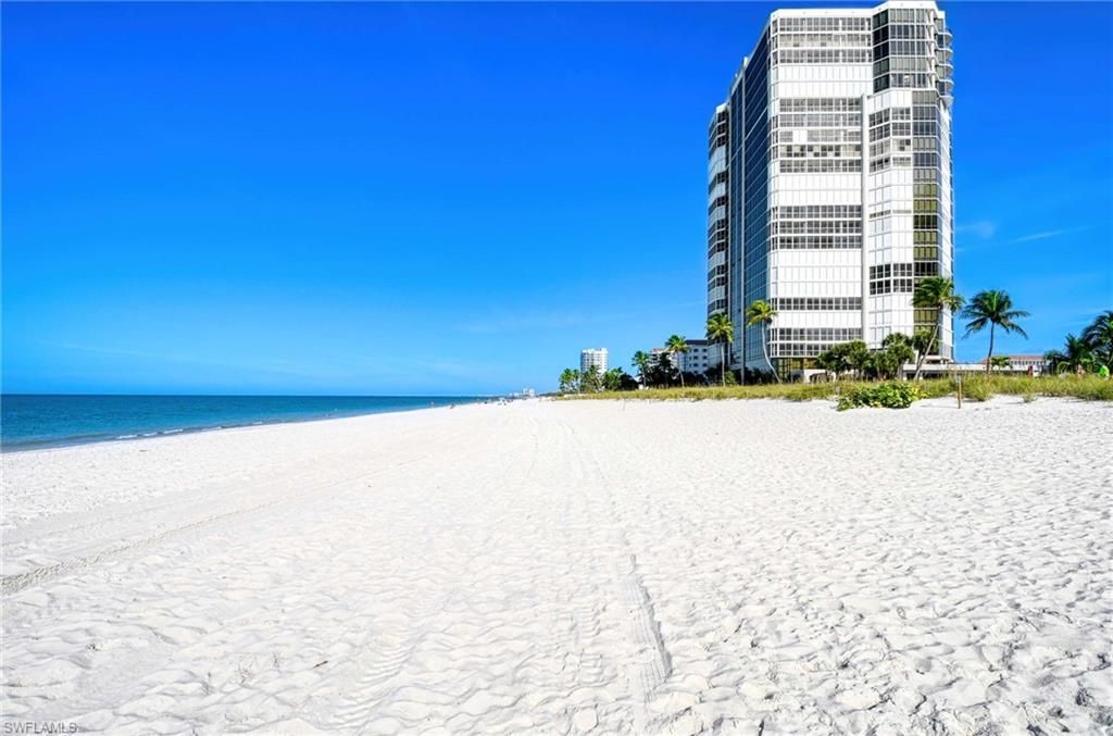 4951 Gulf Shore Blvd N, Unit 104, Naples, FL 34103 Photo