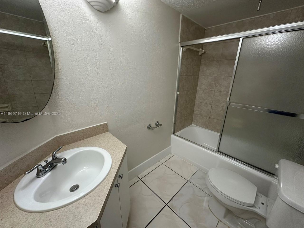 1501 NE 191st St, Unit C108, Miami, FL 33179 Photo