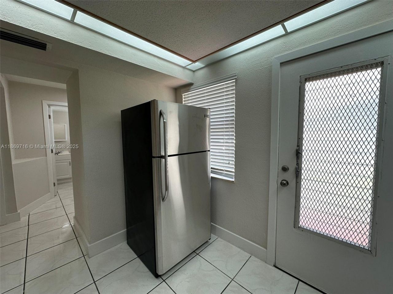 1501 NE 191st St, Unit C108, Miami, FL 33179 Photo