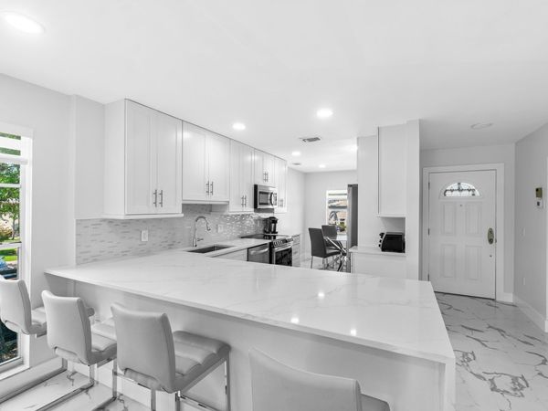 6 Stratford Drive E, Unit D, Boynton Beach, FL 33436