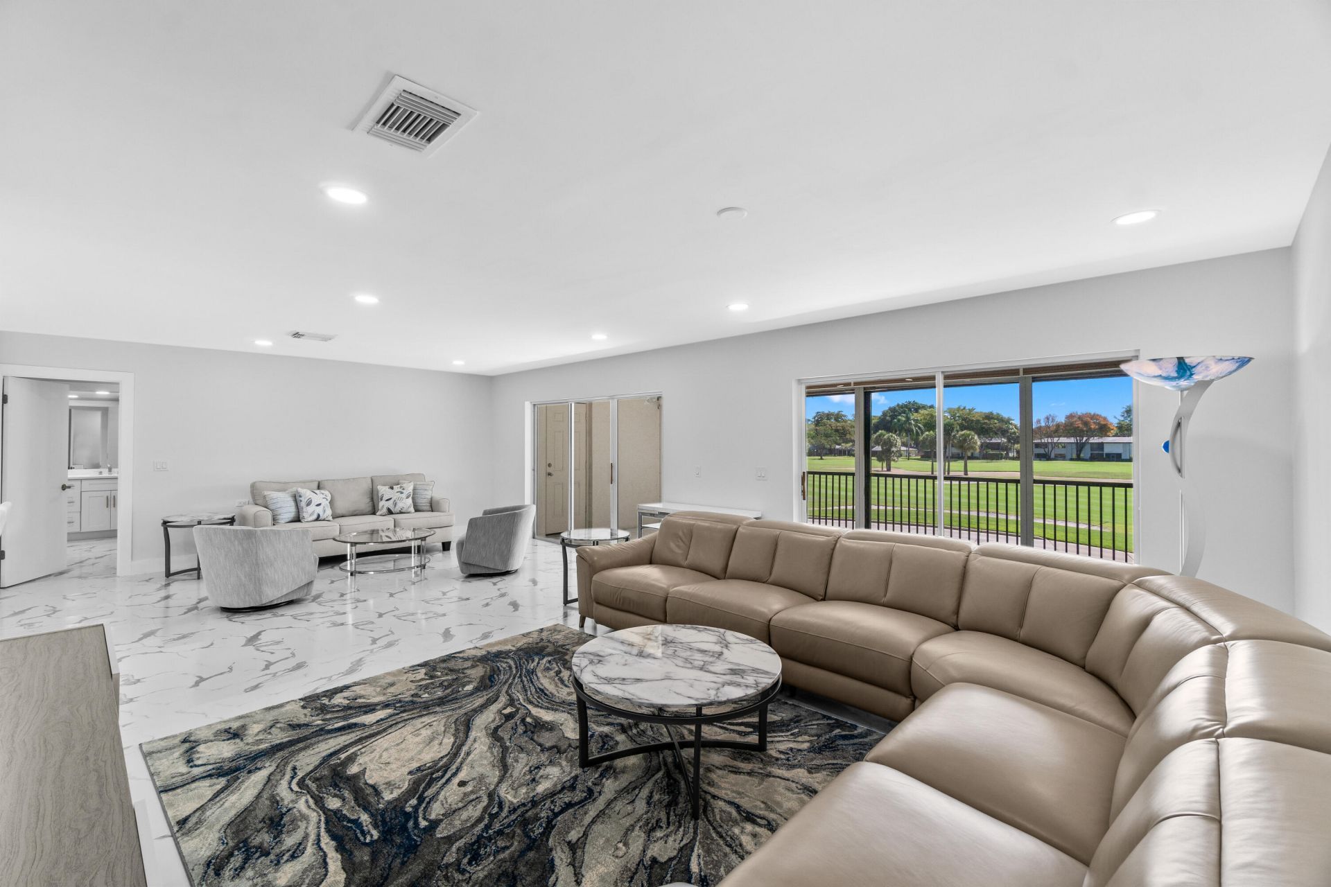 6 Stratford Drive E, Unit D, Boynton Beach, FL 33436 Photo