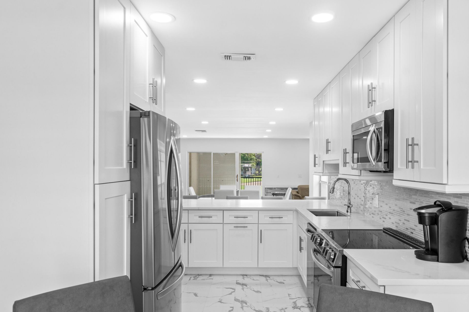 6 Stratford Drive E, Unit D, Boynton Beach, FL 33436 Photo