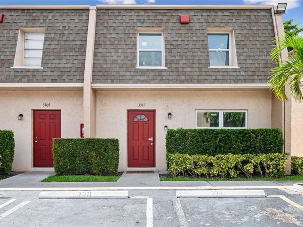 3311 Mallard Close, Pompano Beach, FL 33064