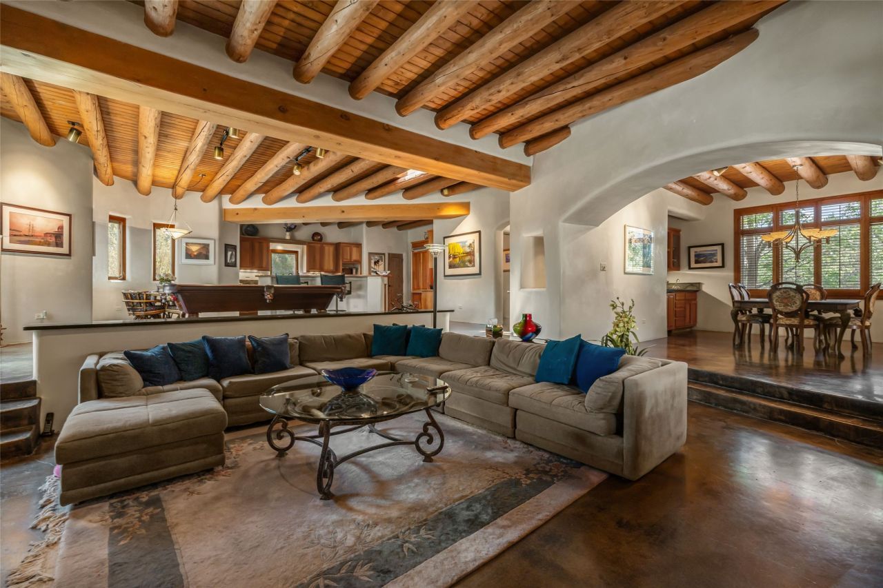 4 Astor Circle, Santa Fe, NM 87506 Main Photo