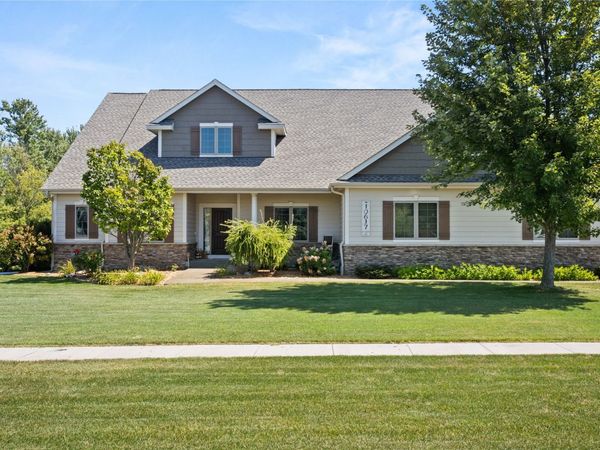 10617 Beaverbrooke Boulevard, Johnston, IA 50131