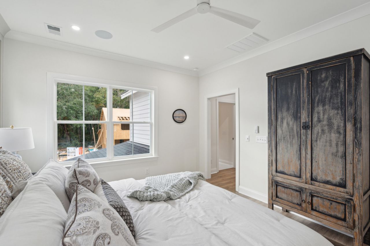 300 Livewell Court Photo 35