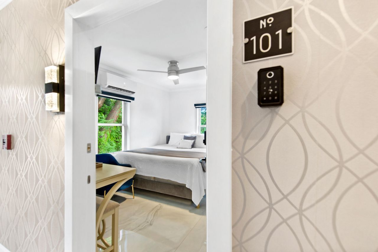 91865 Overseas Hwy, Unit 101, Tavernier, FL 33070 Photo