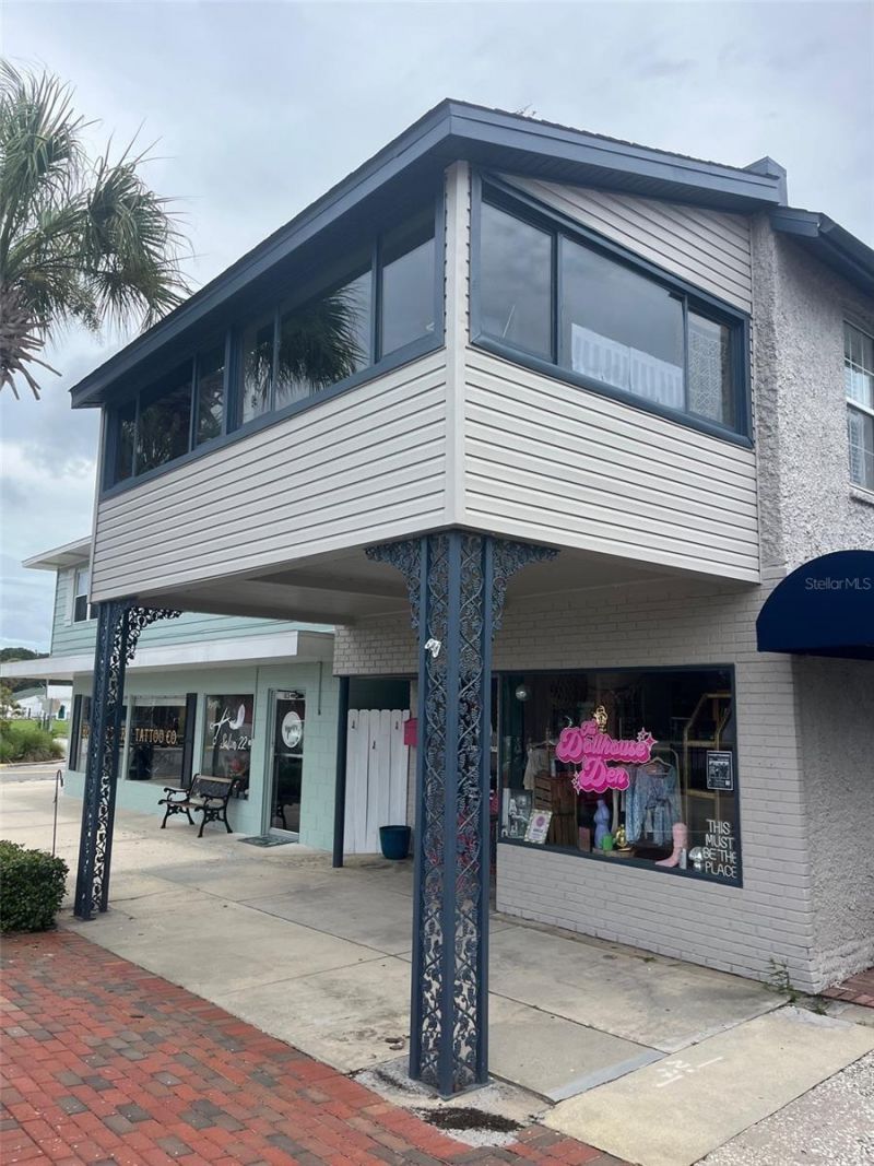 107 W Main Street, Tavares, FL 32778