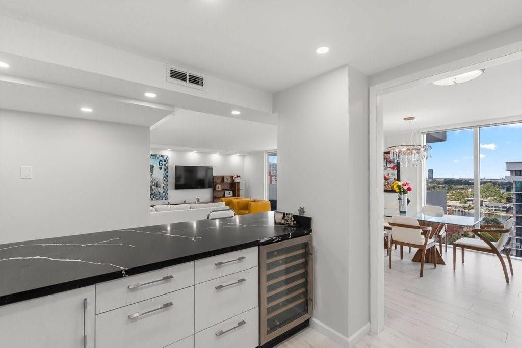 2030 S Ocean Drive, Unit 1407, Hallandale Beach, FL 33009 Photo