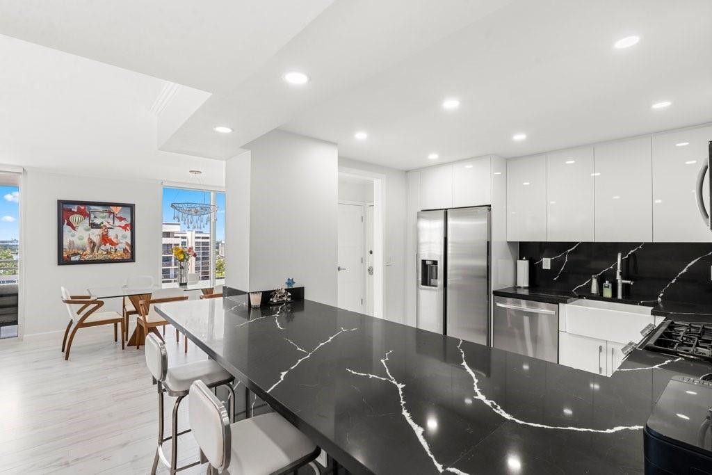 2030 S Ocean Drive, Unit 1407, Hallandale Beach, FL 33009 Photo