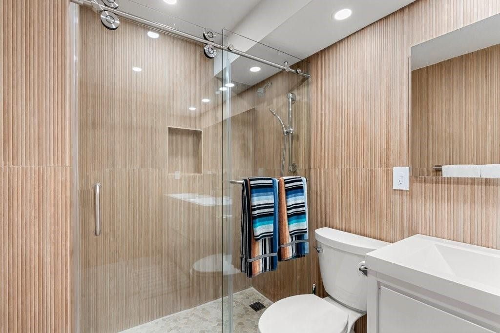 2030 S Ocean Drive, Unit 1407, Hallandale Beach, FL 33009 Photo