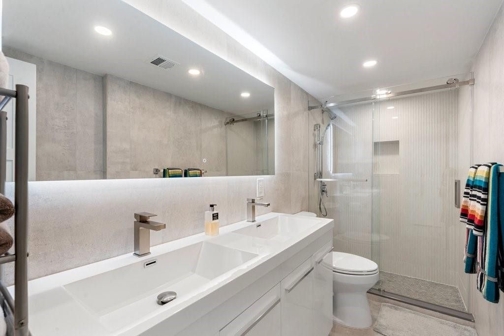 2030 S Ocean Drive, Unit 1407, Hallandale Beach, FL 33009 Photo