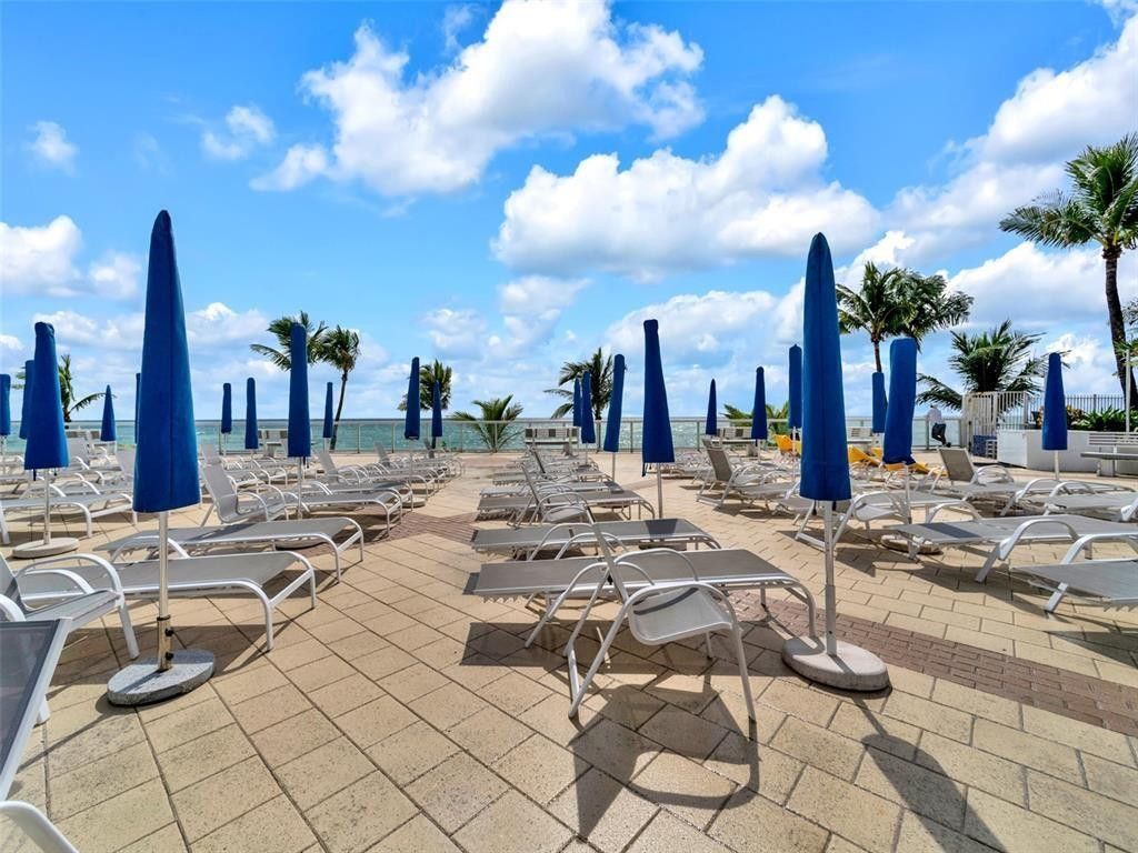 2030 S Ocean Drive, Unit 1407, Hallandale Beach, FL 33009 Photo