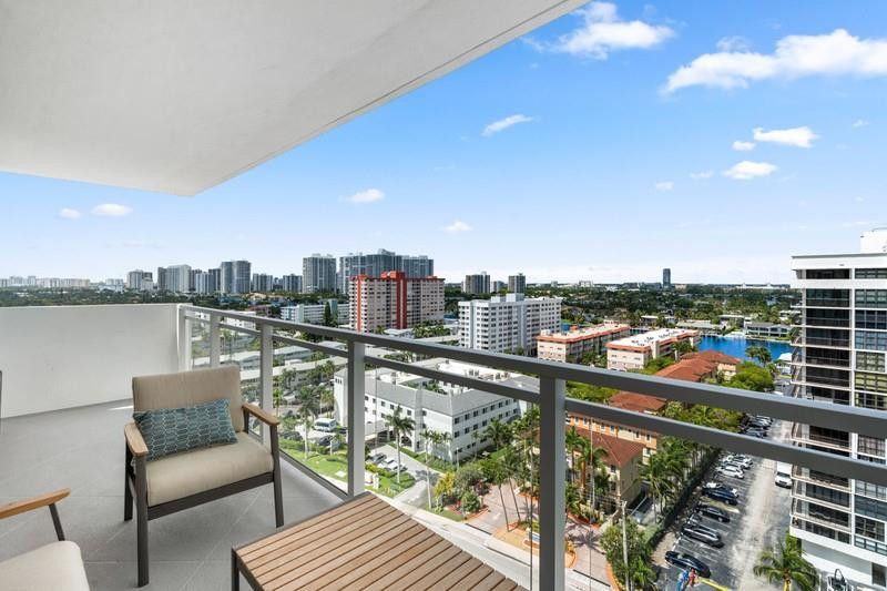 2030 S Ocean Drive, Unit 1407, Hallandale Beach, FL 33009 Photo