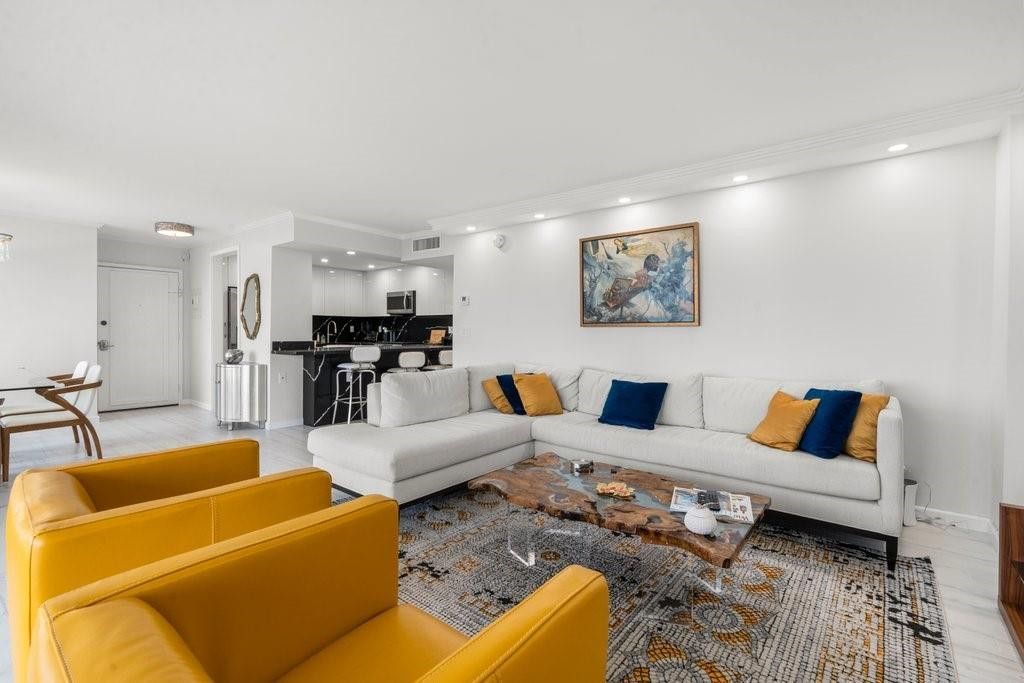 2030 S Ocean Drive, Unit 1407, Hallandale Beach, FL 33009 Photo