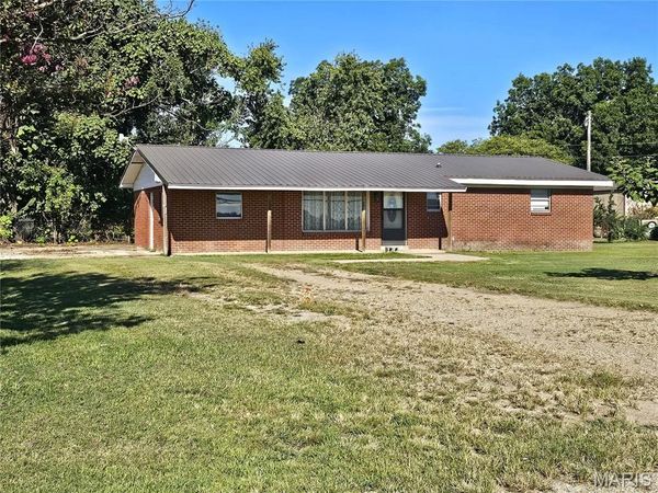39389 County Road 233, Malden, MO 63863