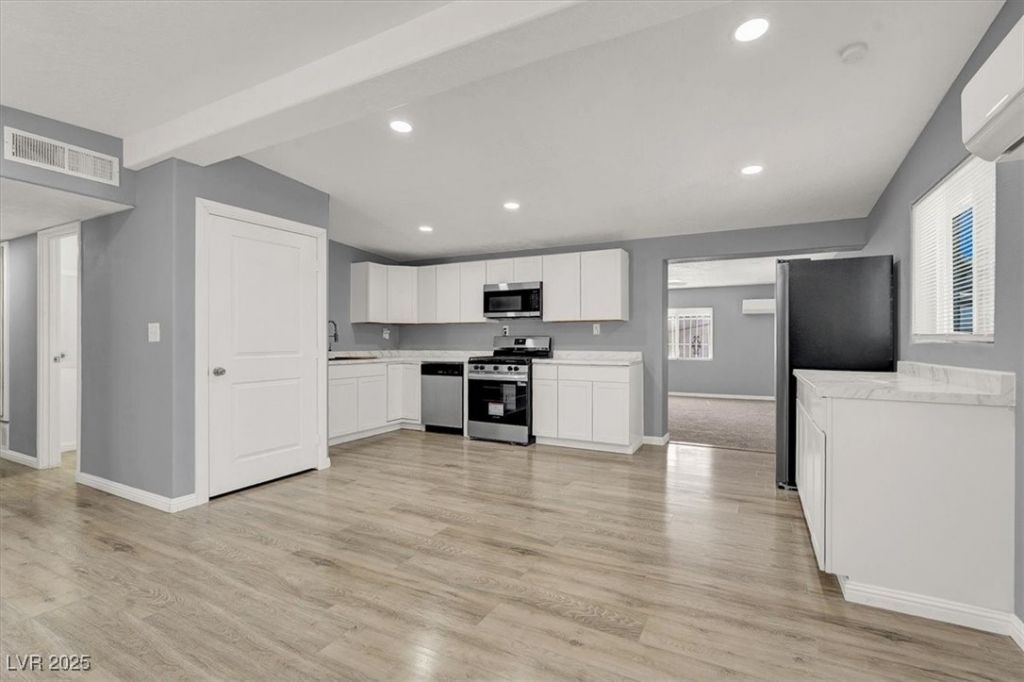 1659 Palma Vista Avenue, Las Vegas, NV 89169 Main Photo