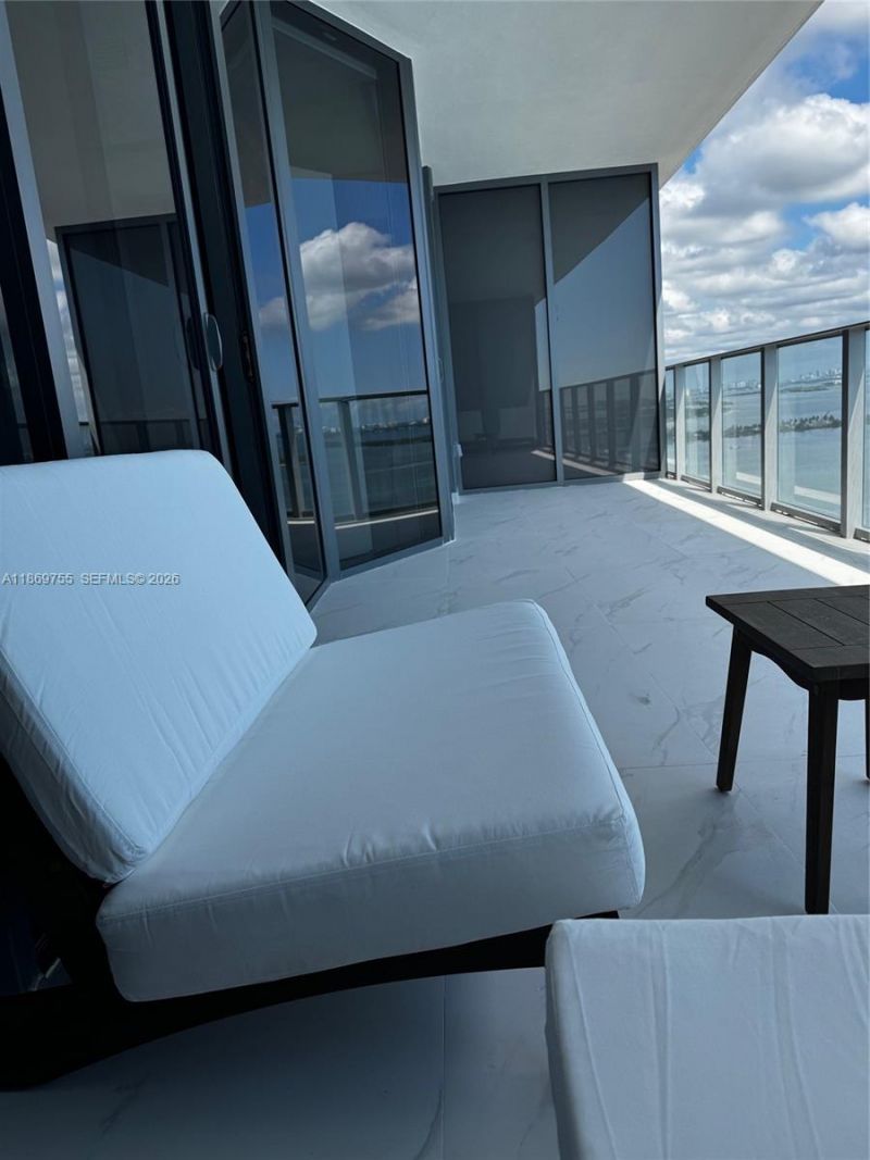 700 NE 24, Unit 2206, Miami, FL 33137 Photo