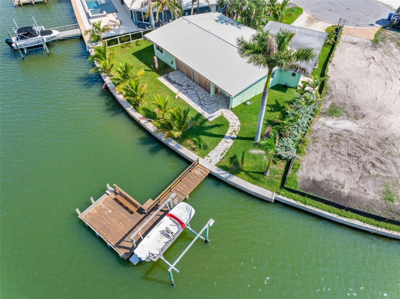 493 Bath Club Boulevard N, North Redington Beach, FL 33708 Photo