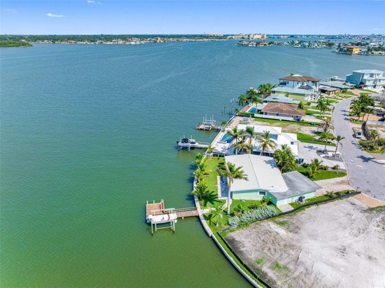 493 Bath Club Boulevard N, North Redington Beach, FL 33708 Photo