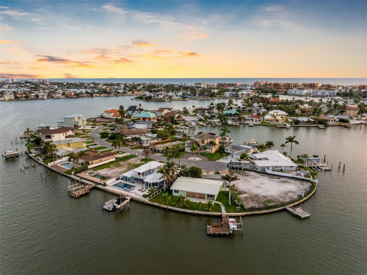 493 Bath Club Boulevard N, North Redington Beach, FL 33708 Photo