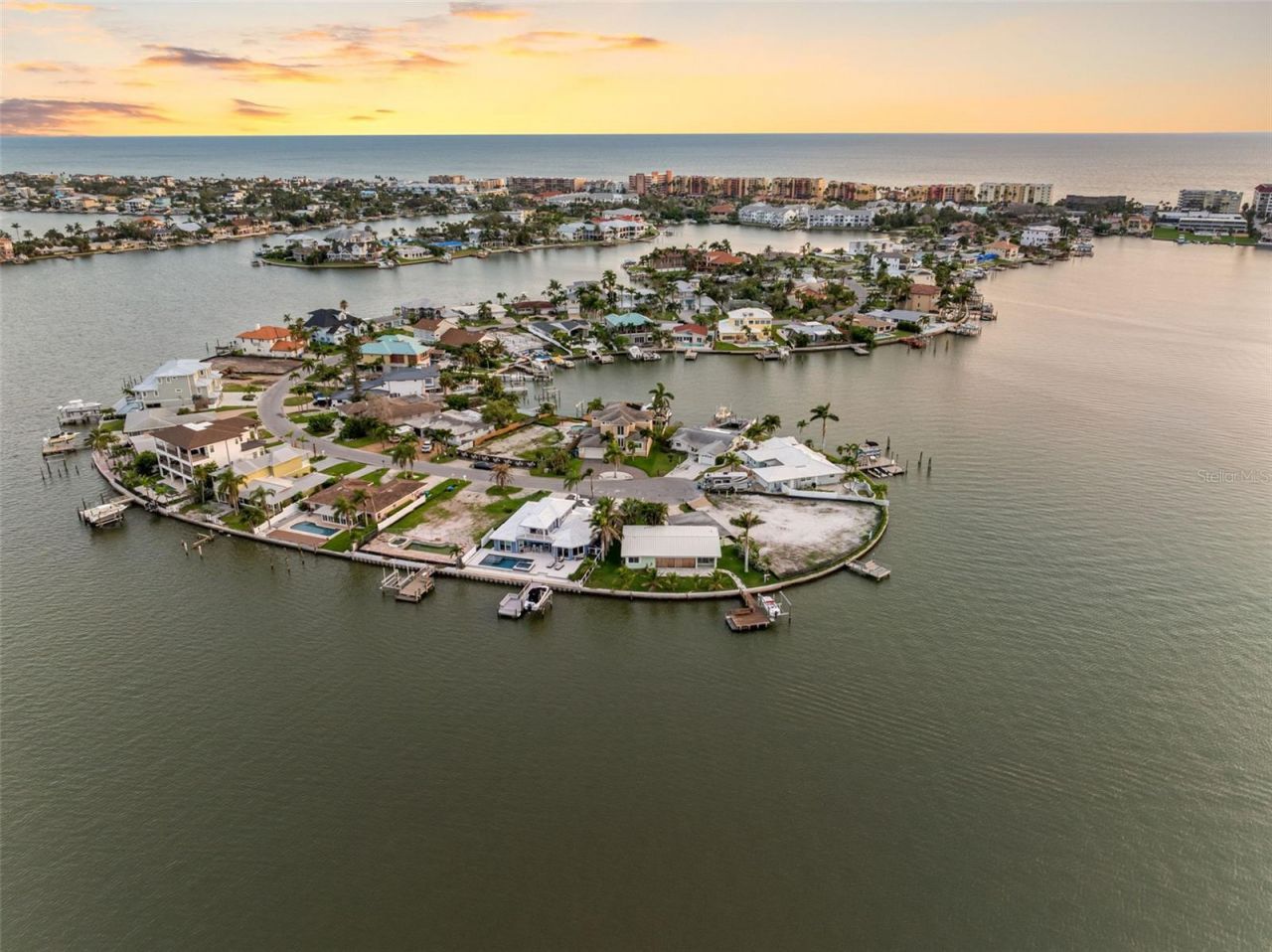 493 Bath Club Boulevard N, North Redington Beach, FL 33708 Photo