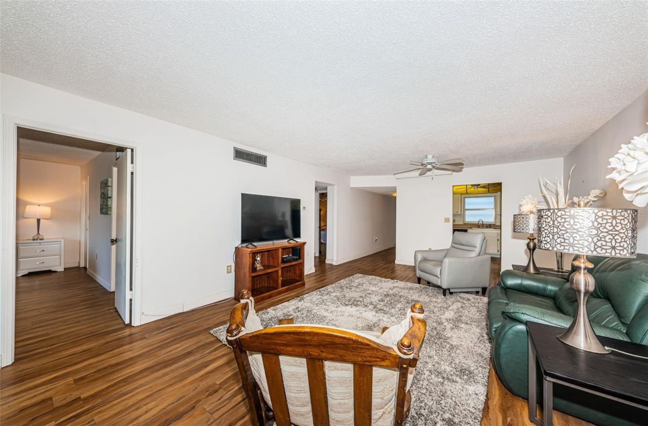 700 Beach Drive Ne, Unit 308, Saint Petersburg, FL 33701 Photo