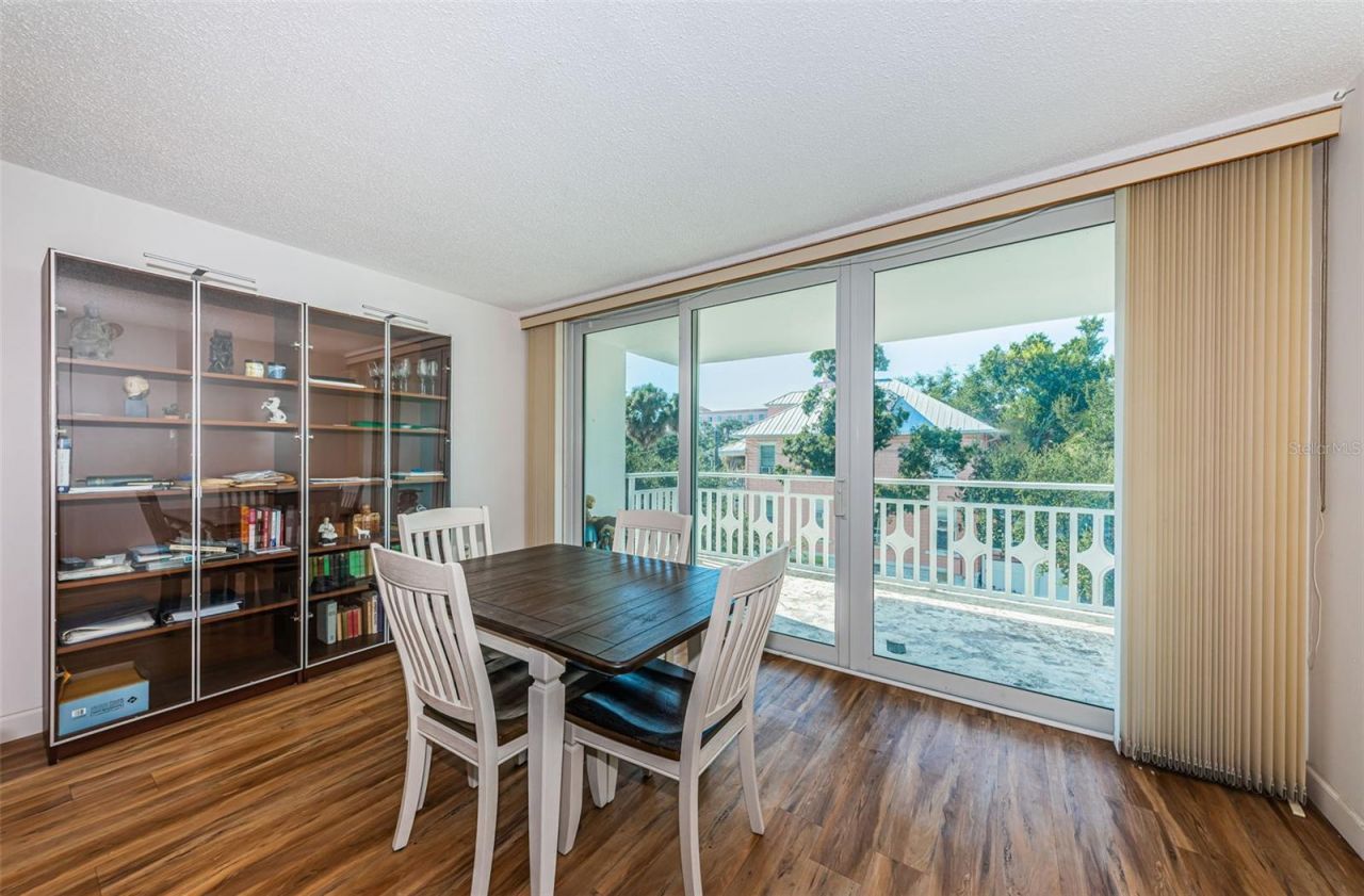 700 Beach Drive Ne, Unit 308, Saint Petersburg, FL 33701 Photo