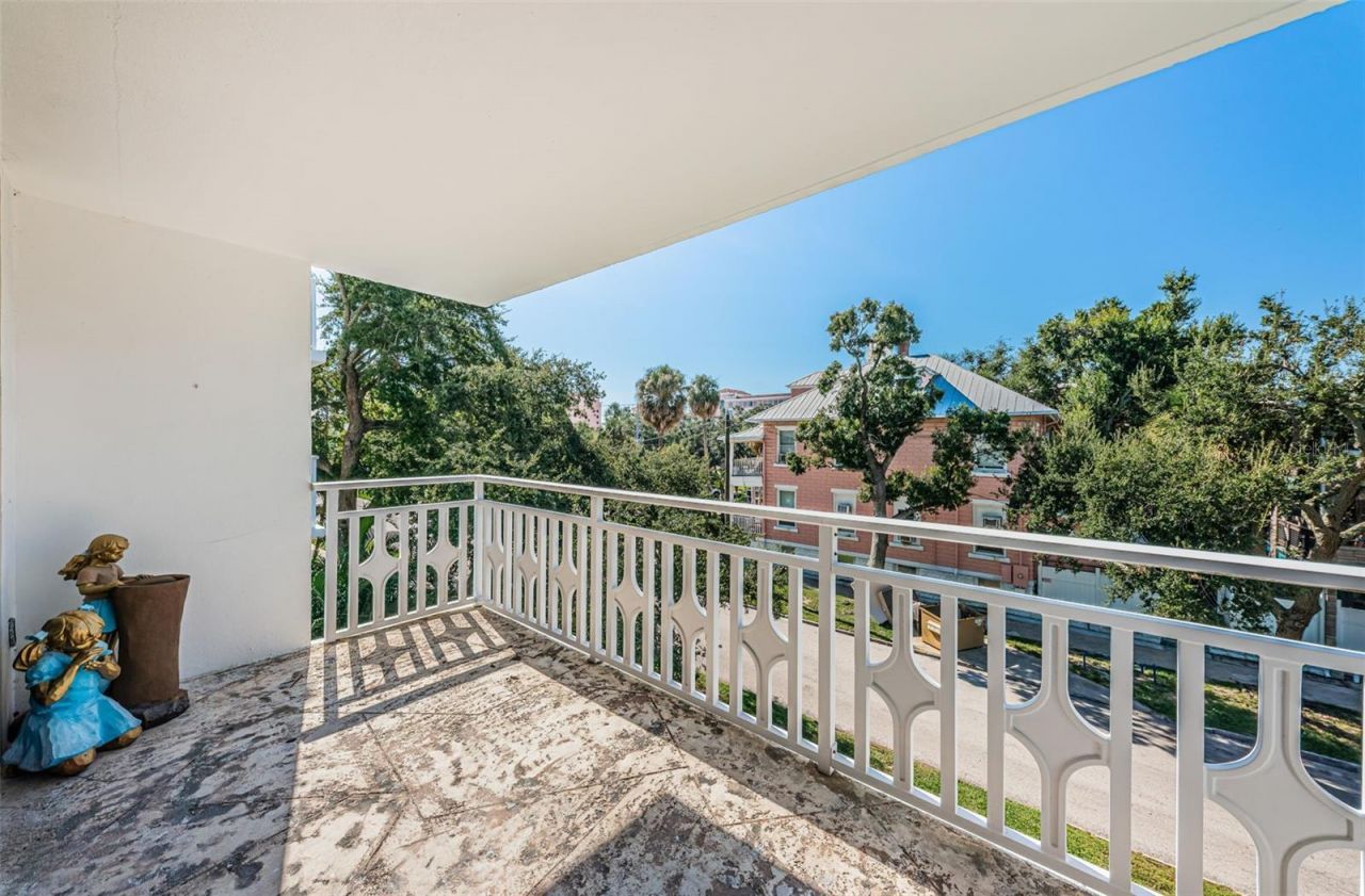 700 Beach Drive Ne, Unit 308, Saint Petersburg, FL 33701 Photo