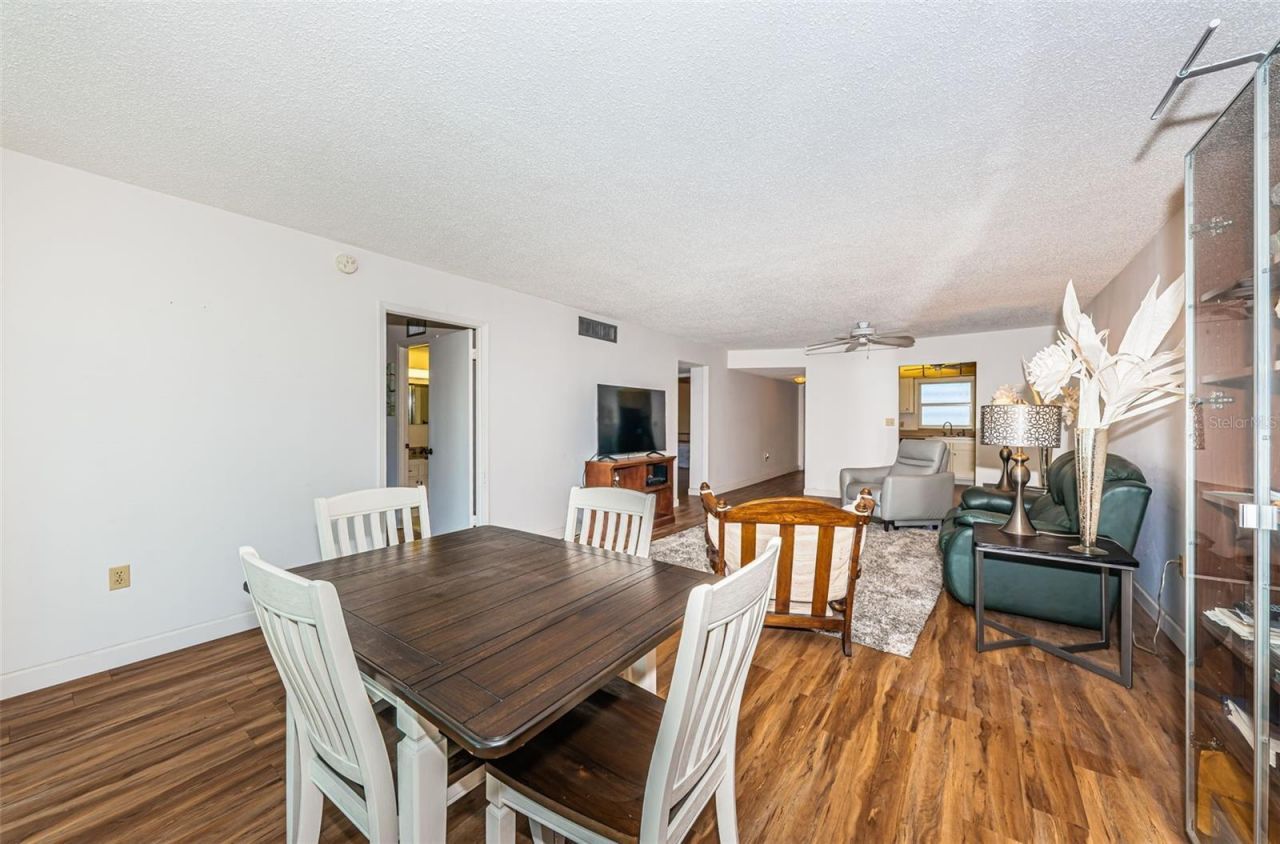 700 Beach Drive Ne, Unit 308, Saint Petersburg, FL 33701 Photo