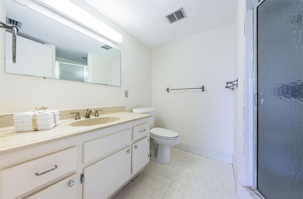 700 Beach Drive Ne, Unit 308, Saint Petersburg, FL 33701 Photo