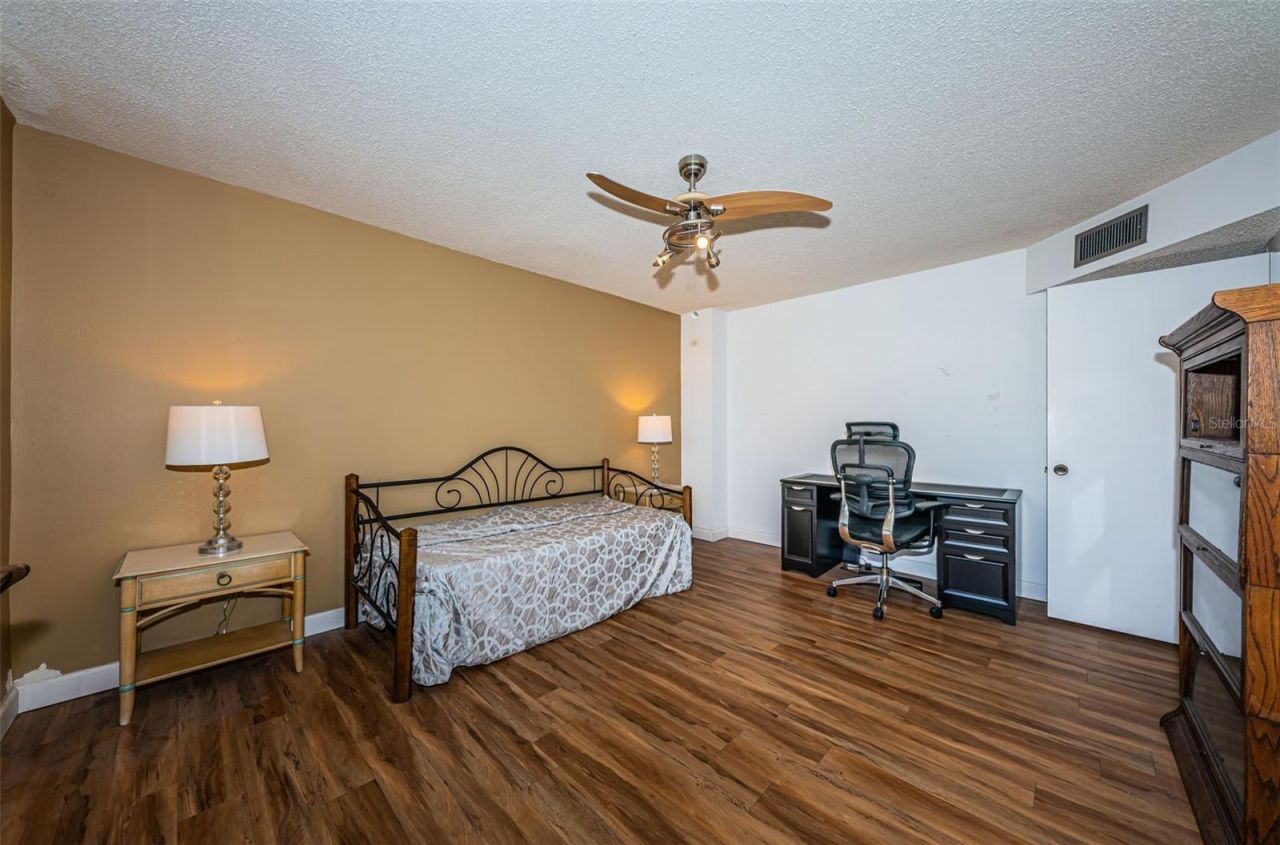 700 Beach Drive Ne, Unit 308, Saint Petersburg, FL 33701 Photo