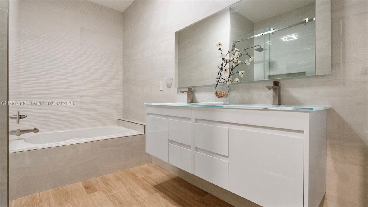 2547 SW 119th Ter, Miramar, FL 33025 Photo