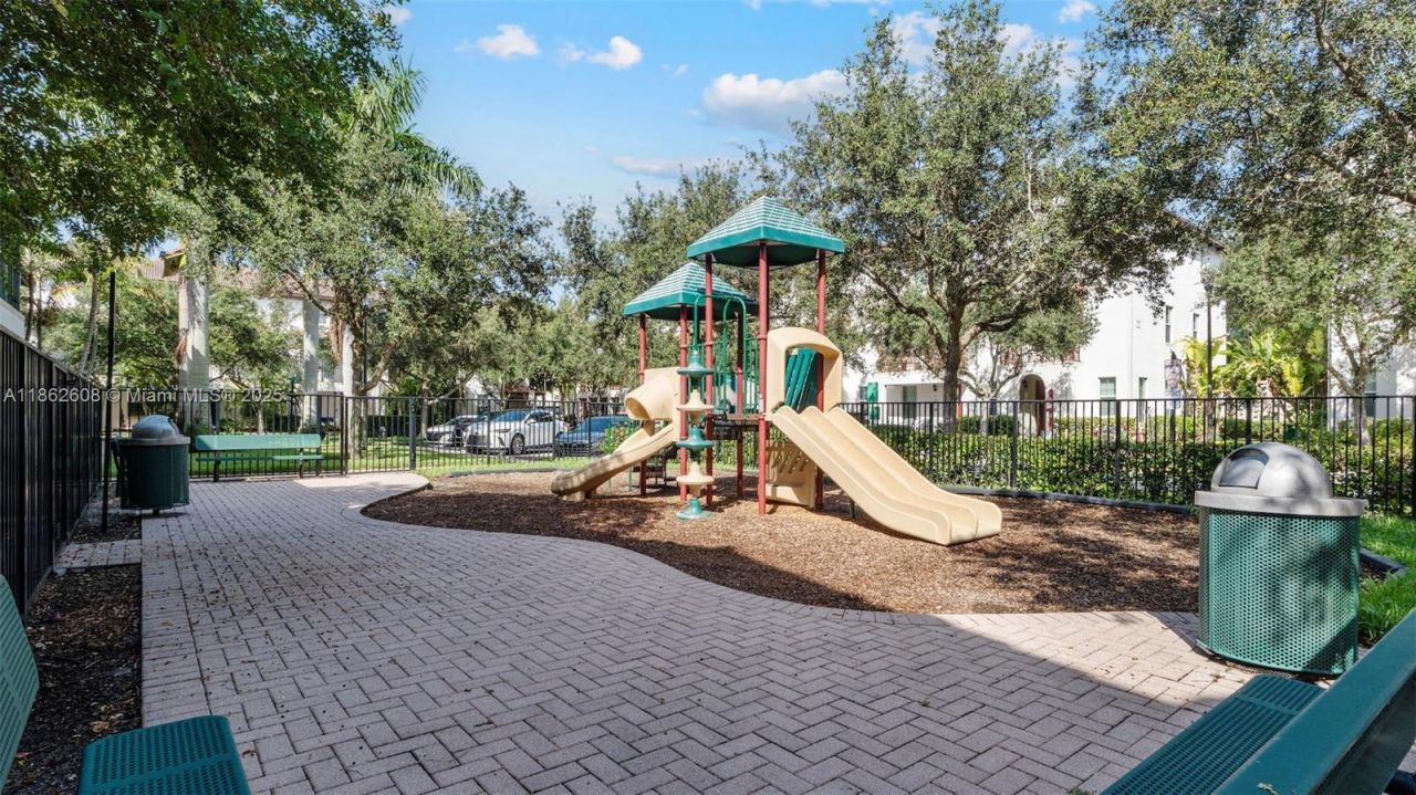 2547 SW 119th Ter, Miramar, FL 33025 Photo