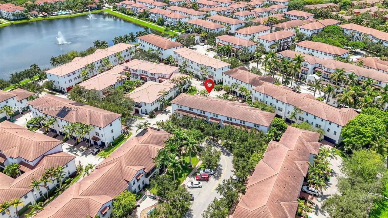 2547 SW 119th Ter, Miramar, FL 33025 Photo