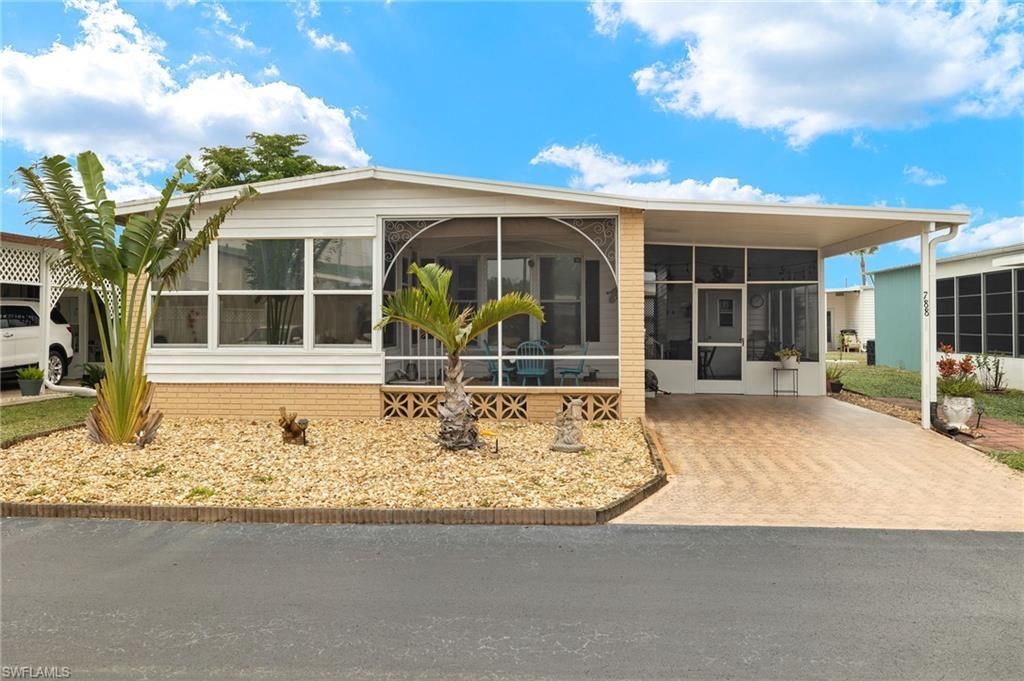 788 Roses Ln, North Fort Myers, FL 33917 Photo
