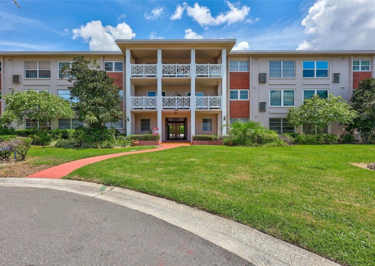 3125 36th Street N, Unit 208, Saint Petersburg, FL 33713 Main Photo