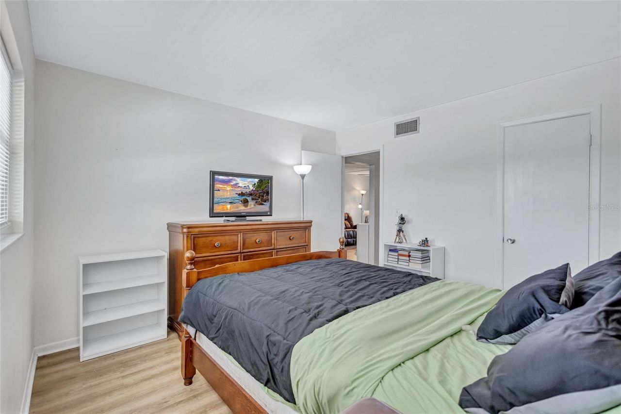 3125 36th Street N, Unit 208, Saint Petersburg, FL 33713 Photo