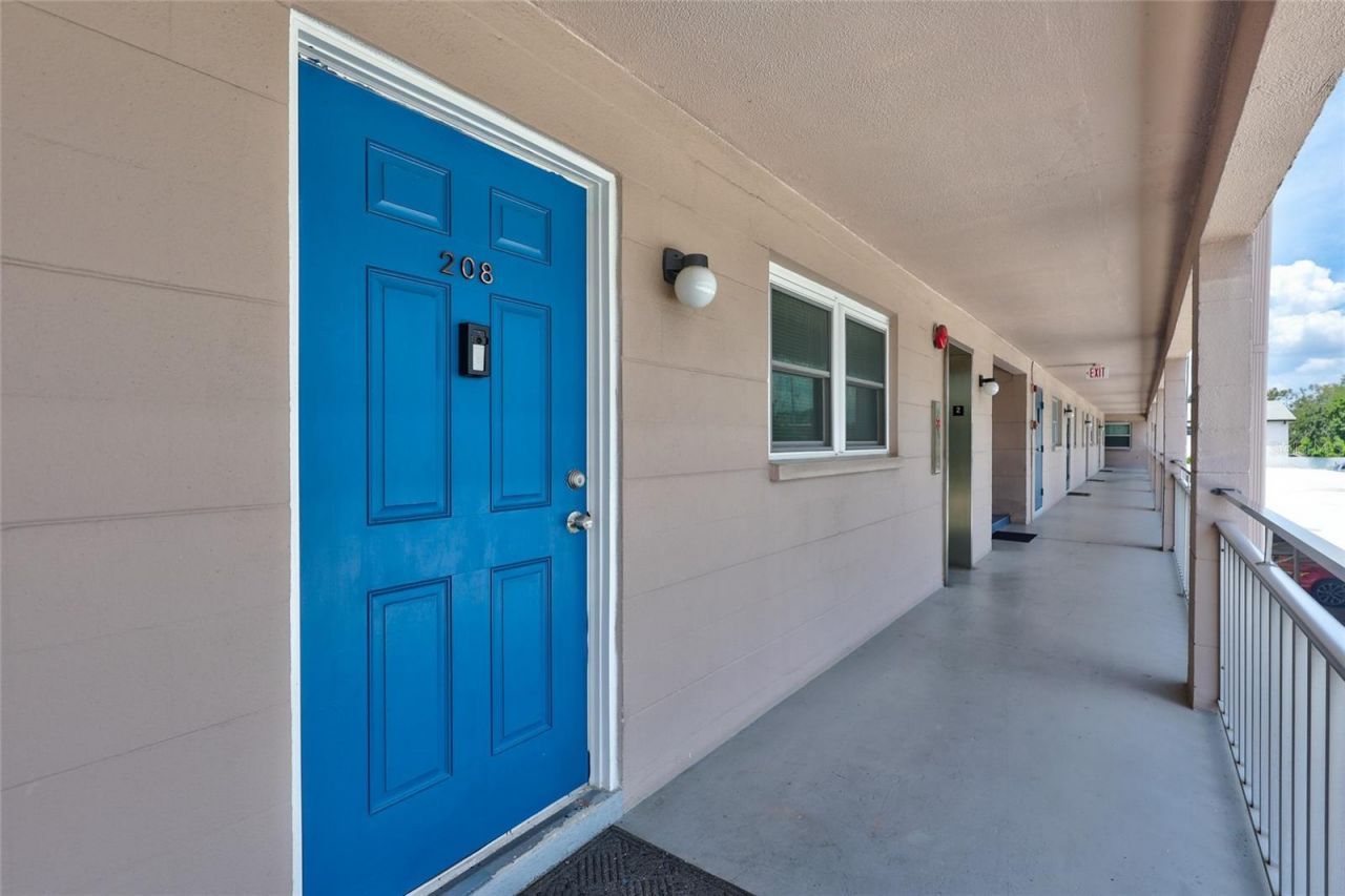 3125 36th Street N, Unit 208, Saint Petersburg, FL 33713 Photo