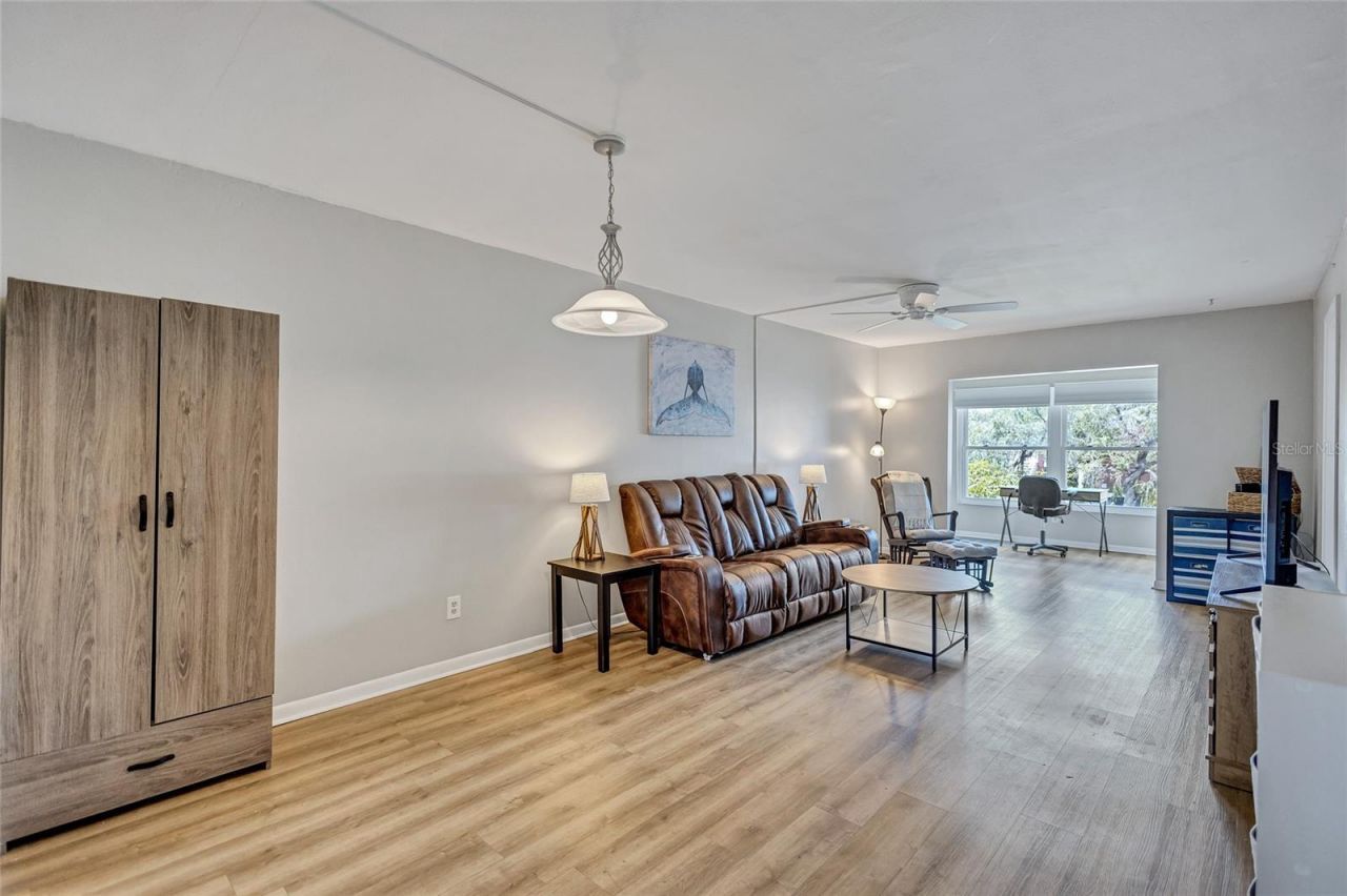 3125 36th Street N, Unit 208, Saint Petersburg, FL 33713 Photo