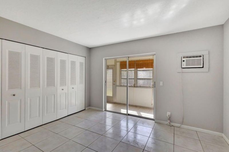 27 Camden B, West Palm Beach, FL 33417 Photo
