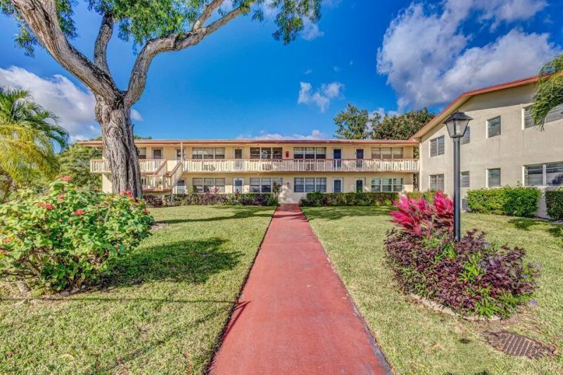 27 Camden B, West Palm Beach, FL 33417 Photo