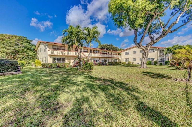 27 Camden B, West Palm Beach, FL 33417 Photo