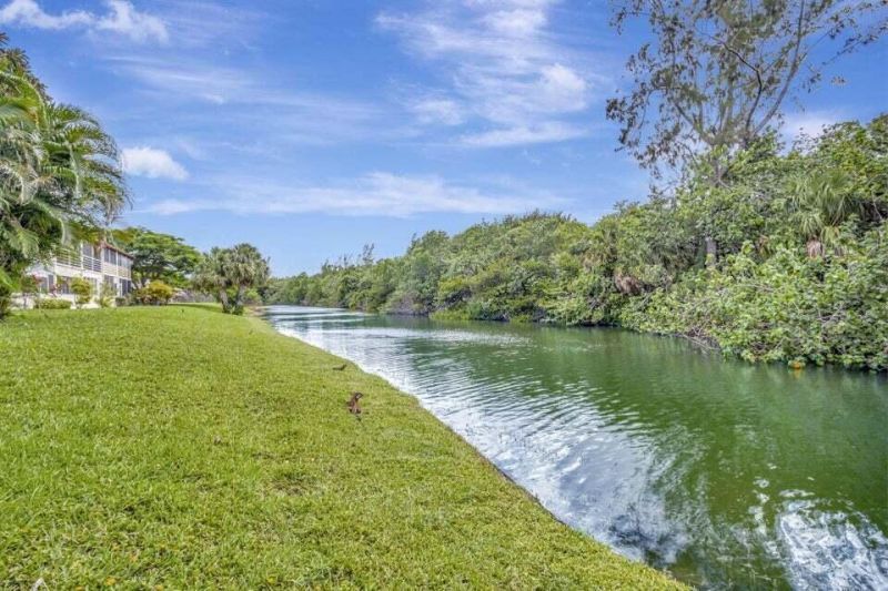 27 Camden B, West Palm Beach, FL 33417 Photo