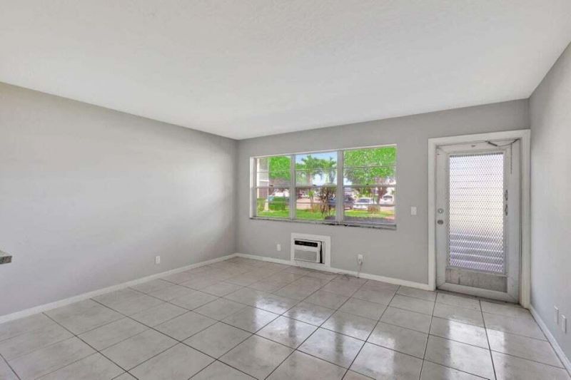 27 Camden B, West Palm Beach, FL 33417 Photo