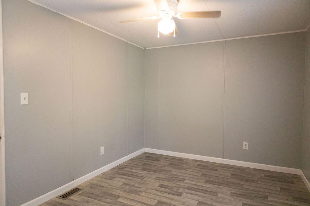 206 Belfast Lane Photo 11