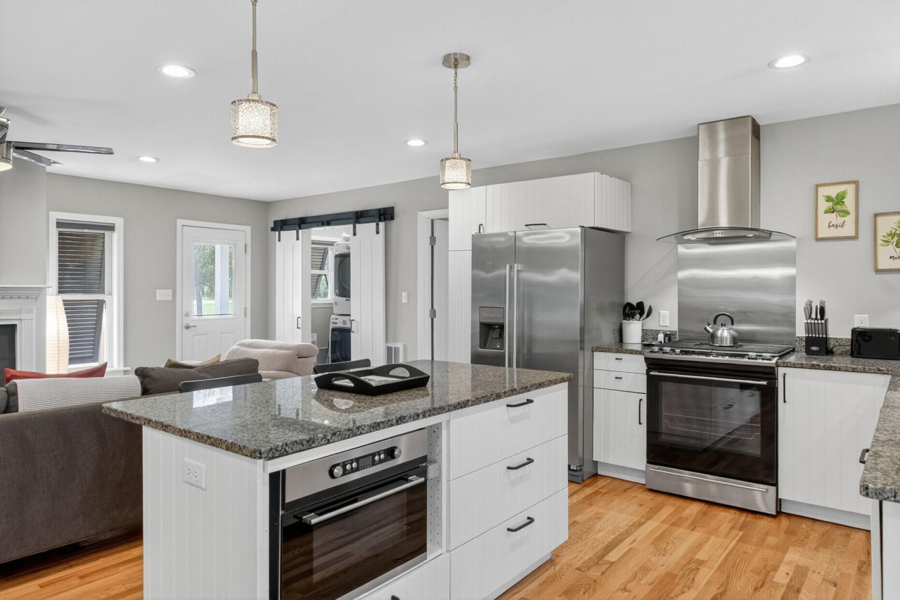 1570 Charity Church Road Photo 14