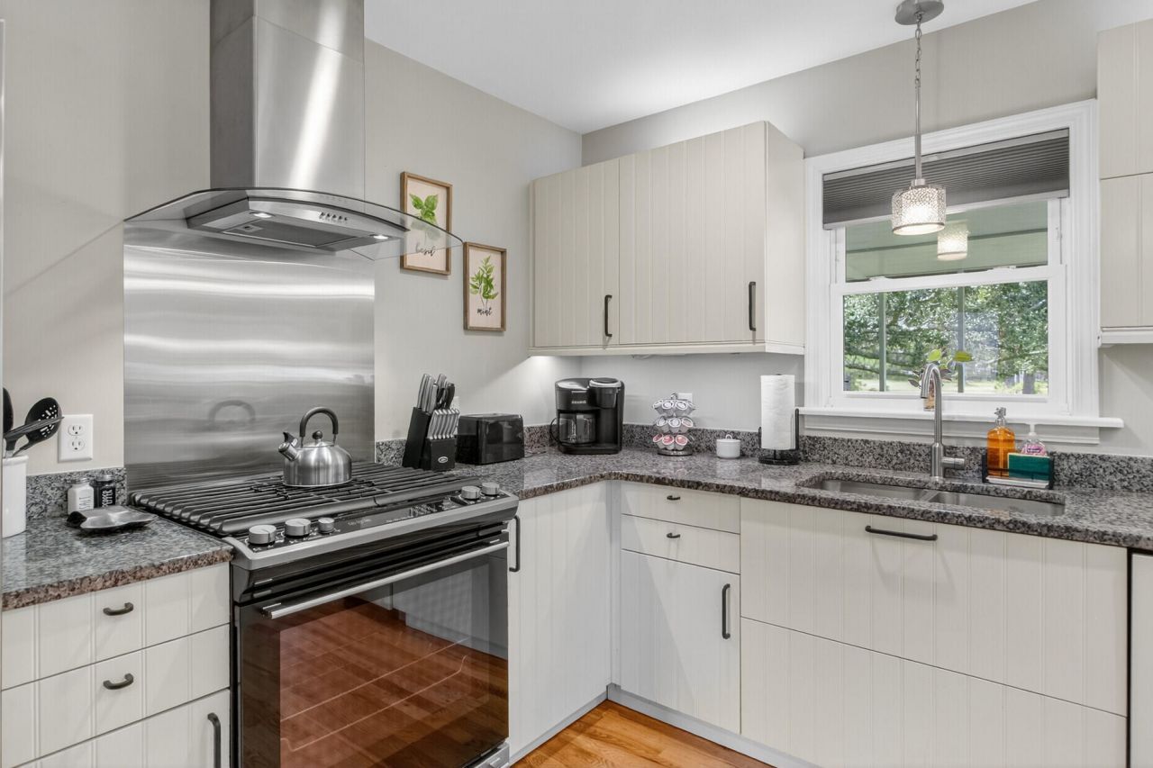 1570 Charity Church Road Photo 16