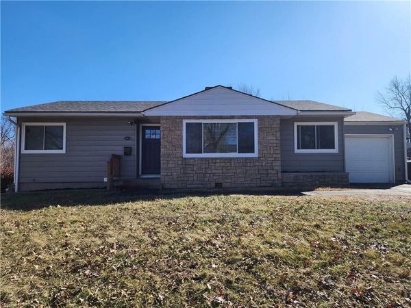 3517 SLOAN Drive, Kansas City, KS 66104